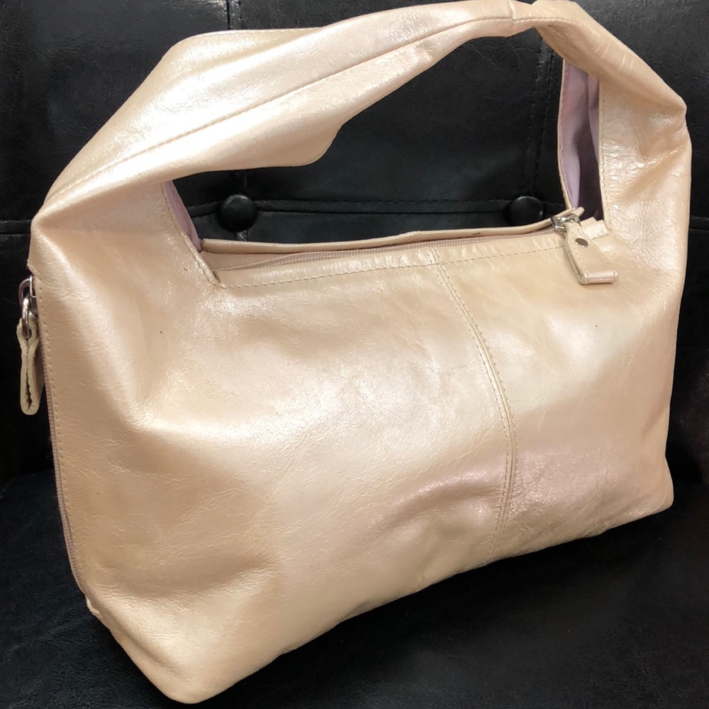 TANO New York Leather Bag - Picture 3 of 10